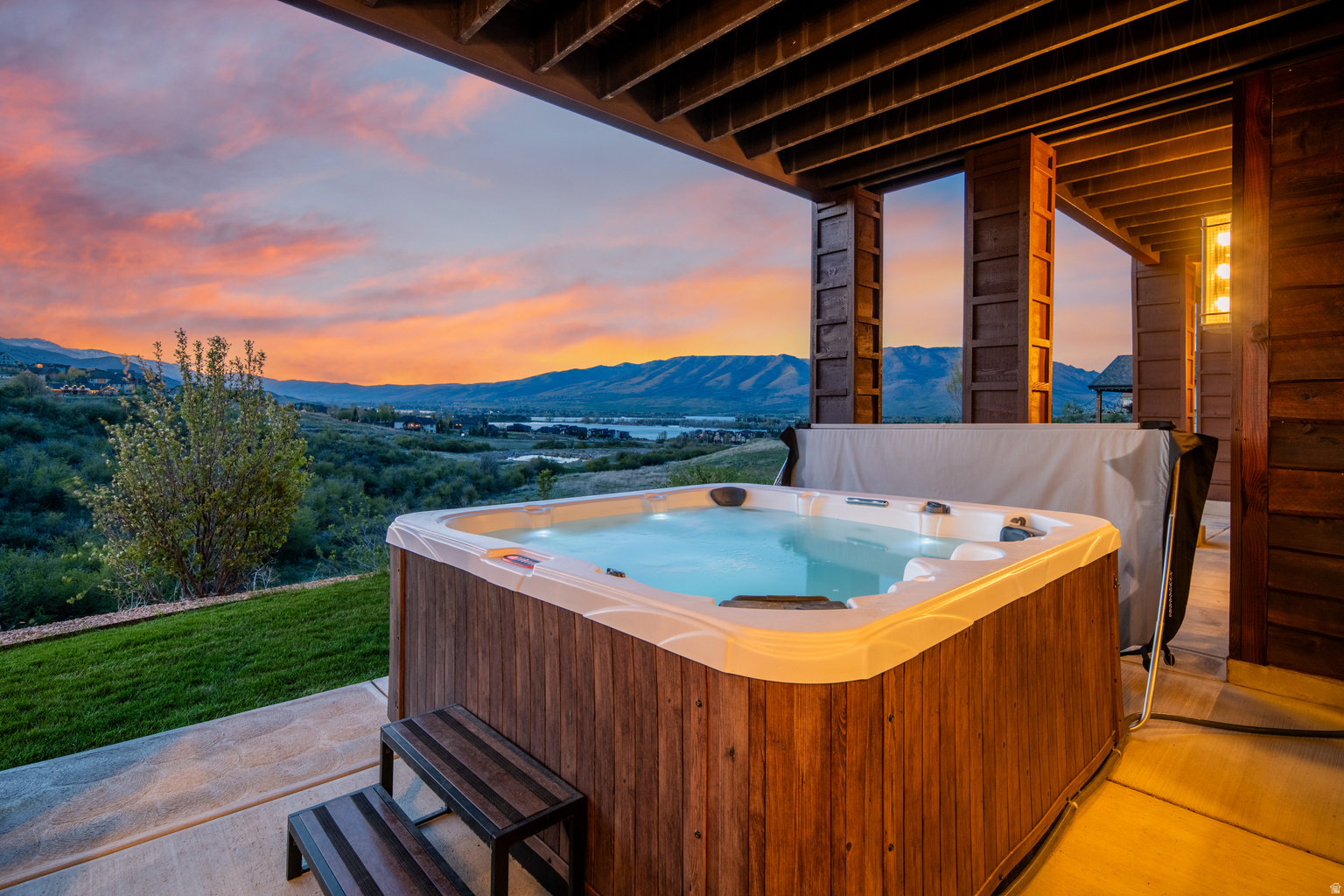 6438 E SUMMIT CV, Huntsville, UT, 84317