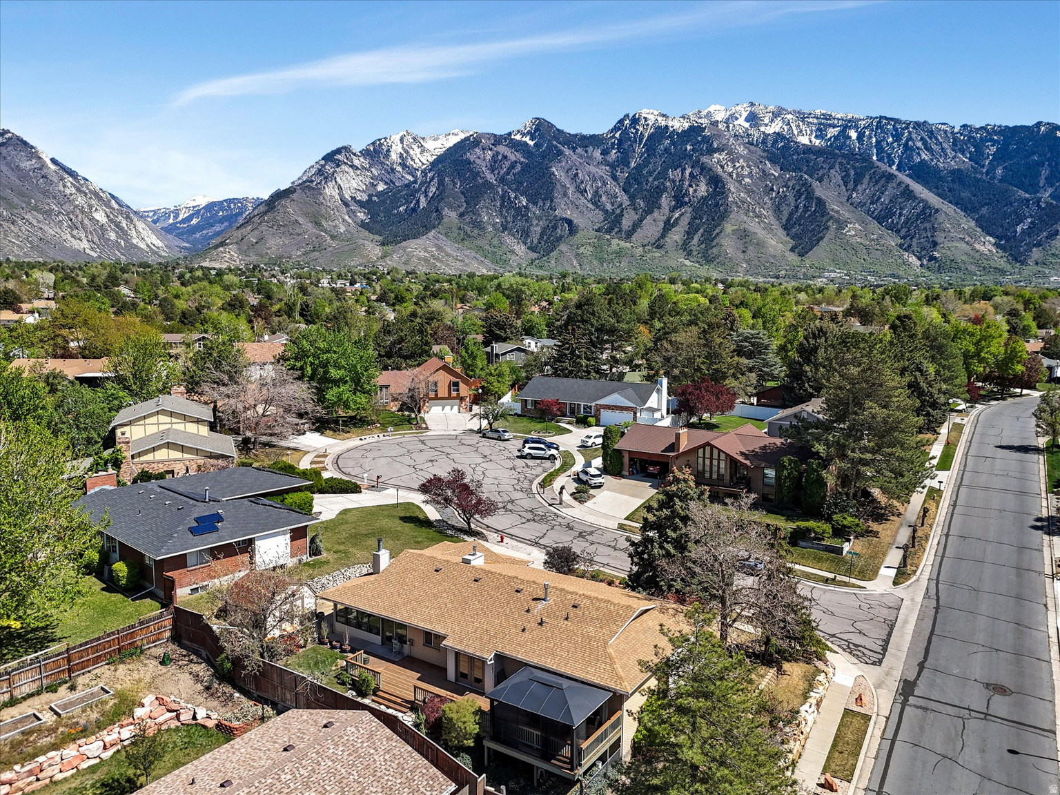 1969 E FALCONHURST CIR S, Sandy, UT, 84092