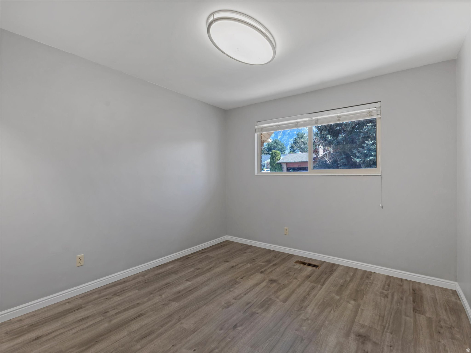 1969 E FALCONHURST CIR S, Sandy, UT, 84092