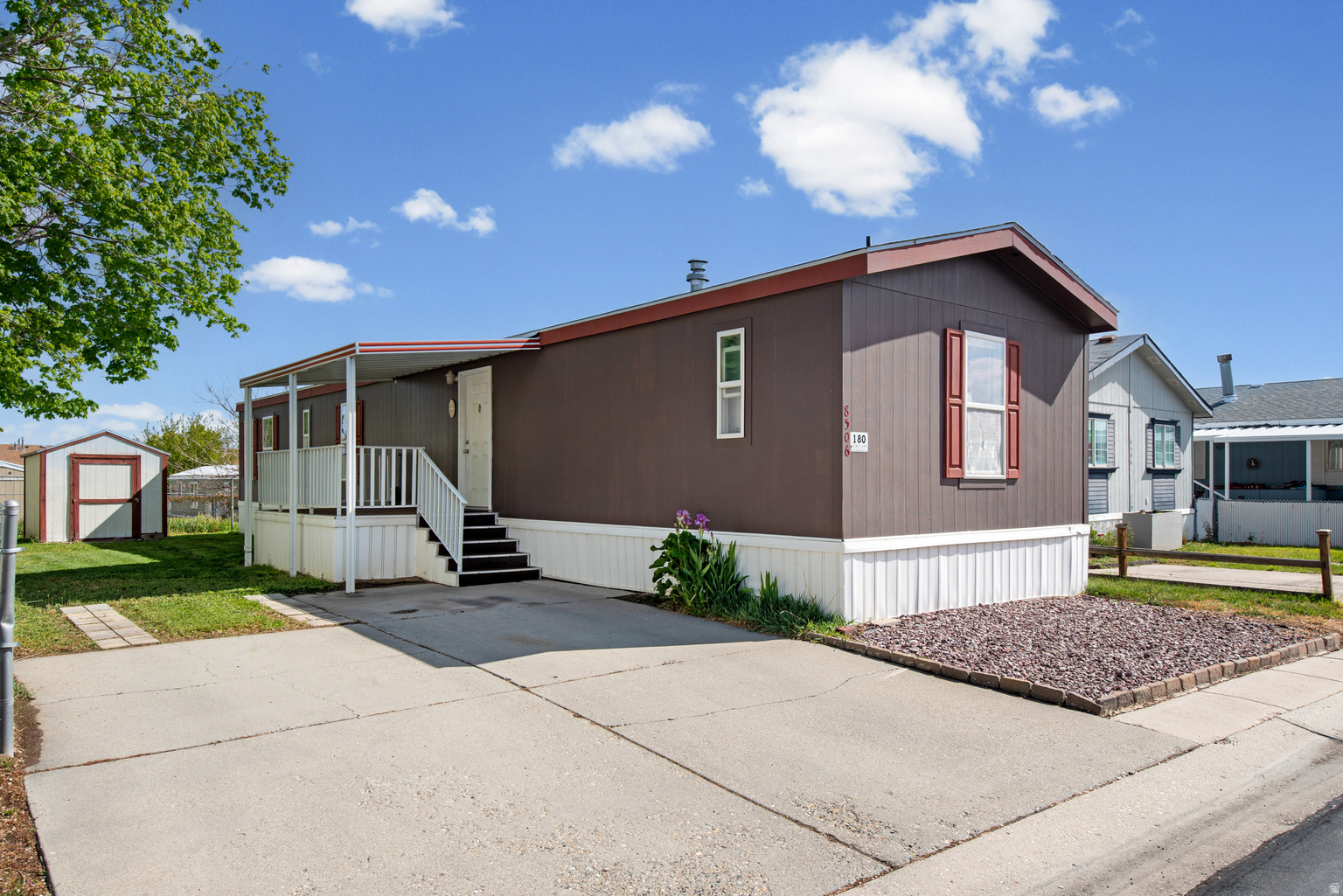 2875 N HILL FIELD RD UNIT 17, Layton, UT, 84041