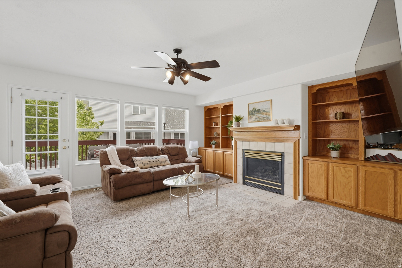581 E COMPASS CIR N, North  Salt  Lake, UT, 84054