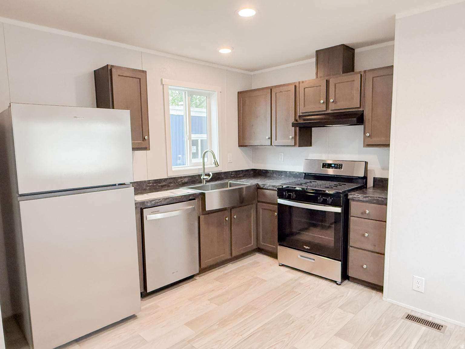 200 N HARRISVILLE RD UNIT 36, Ogden, UT, 84404