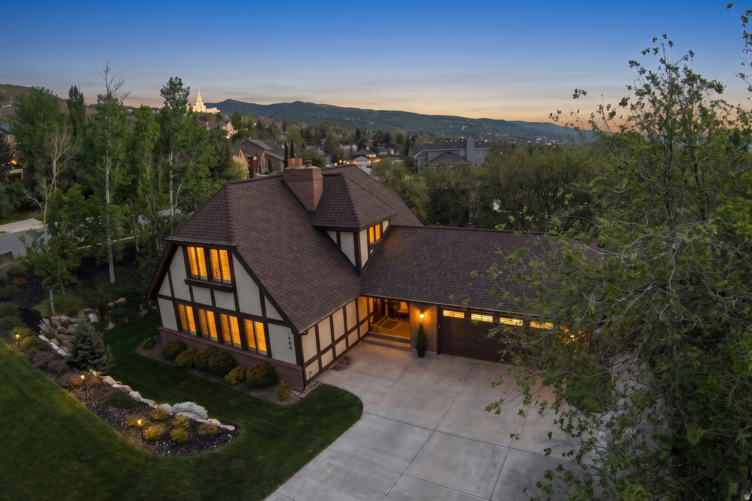 10218 S SANDY WILLOWS CV, Sandy, UT, 84070