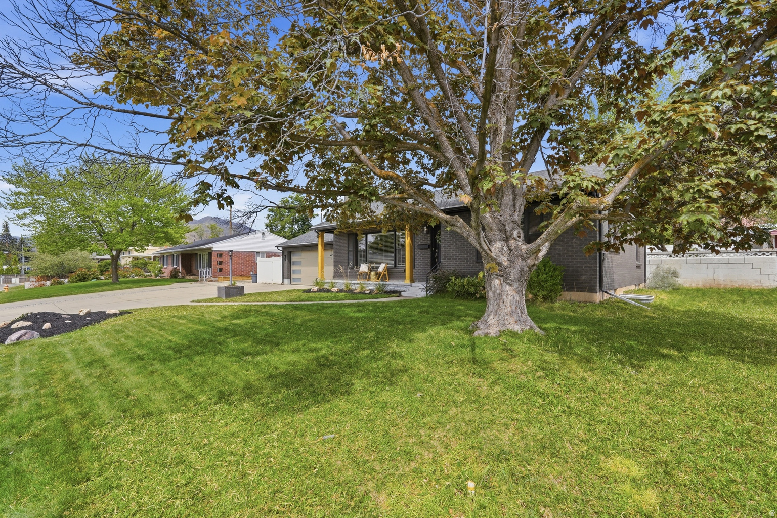 3927 S 3075 E, Holladay, UT, 84124 3927 S 3075 E, Holladay, UT, 84124