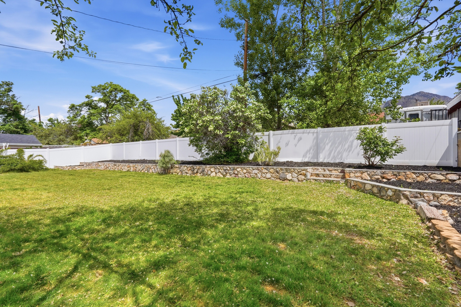 3927 S 3075 E, Holladay, UT, 84124 3927 S 3075 E, Holladay, UT, 84124