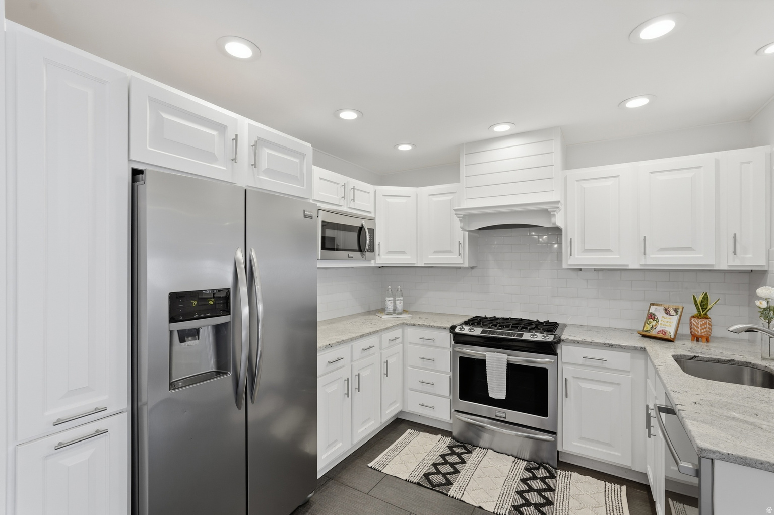 3927 S 3075 E, Holladay, UT, 84124 3927 S 3075 E, Holladay, UT, 84124