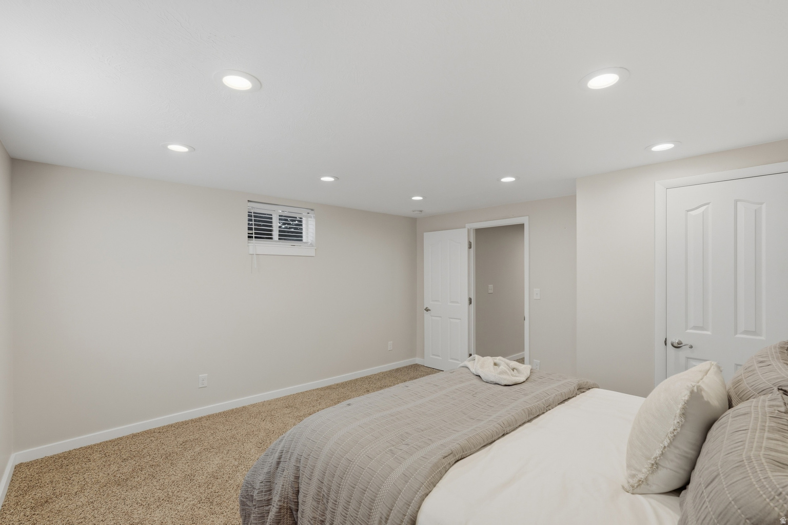 3927 S 3075 E, Holladay, UT, 84124 3927 S 3075 E, Holladay, UT, 84124