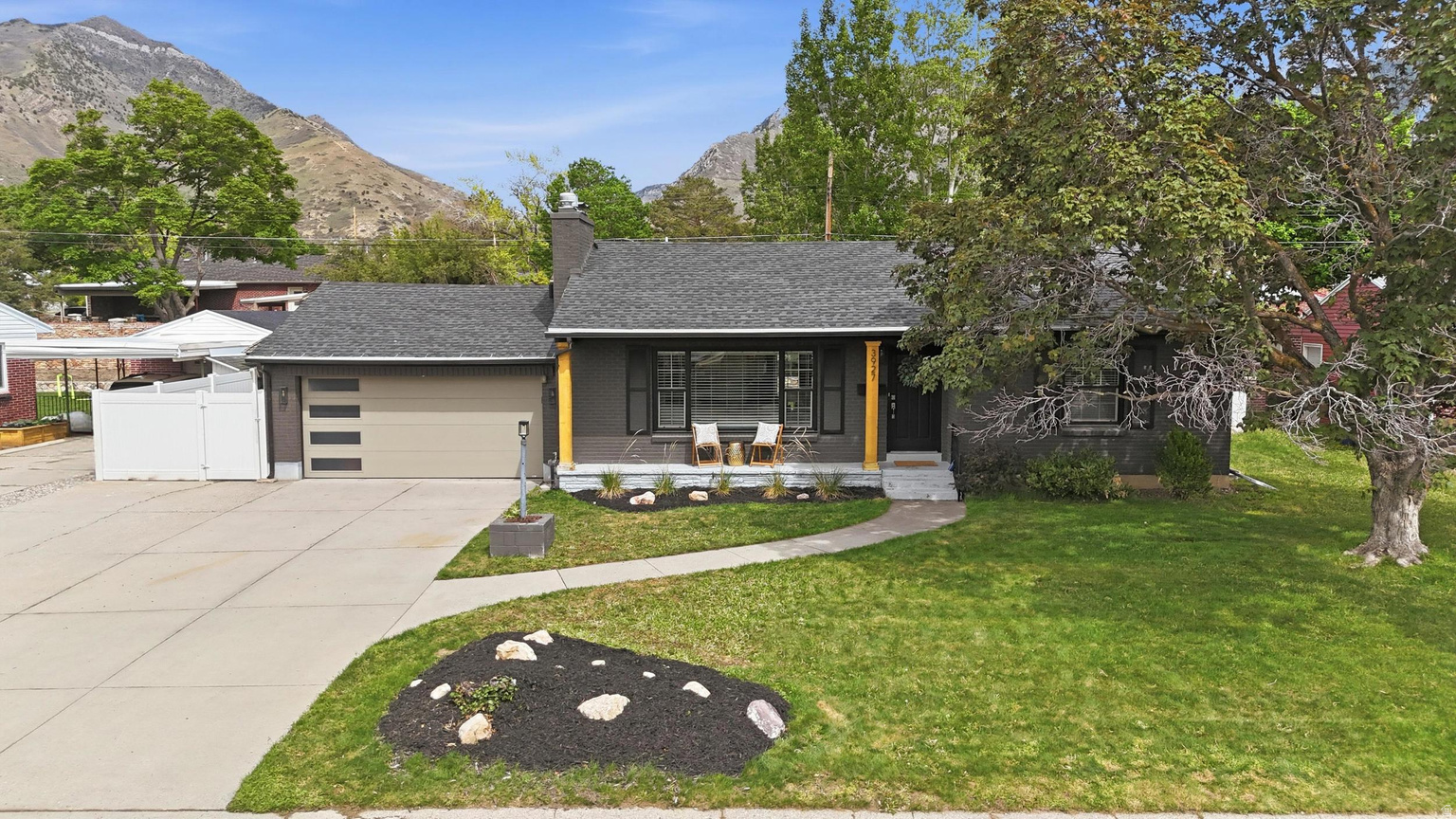 3927 S 3075 E, Holladay, UT, 84124 3927 S 3075 E, Holladay, UT, 84124