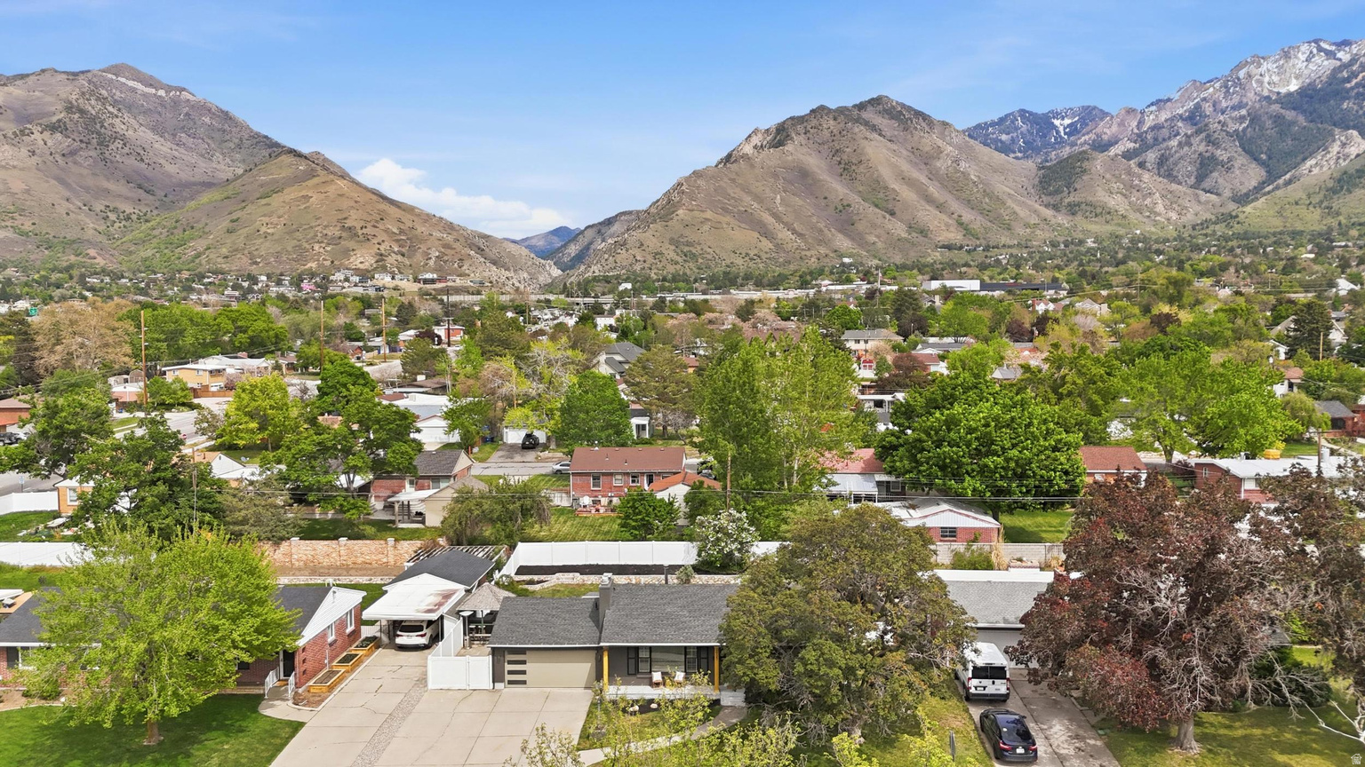 3927 S 3075 E, Holladay, UT, 84124 3927 S 3075 E, Holladay, UT, 84124