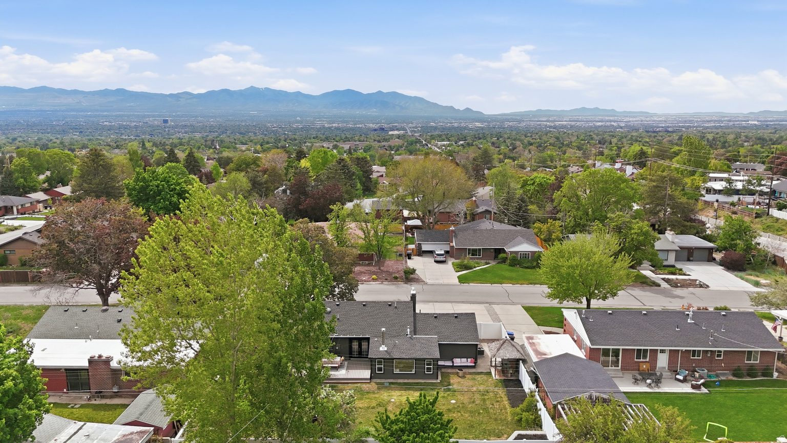 3927 S 3075 E, Holladay, UT, 84124 3927 S 3075 E, Holladay, UT, 84124