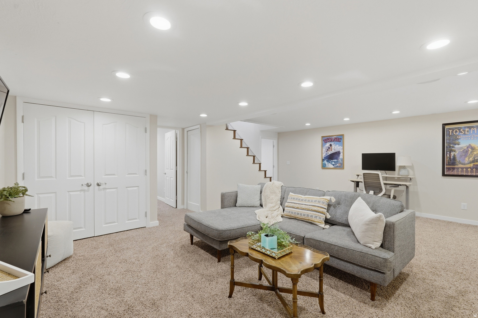 3927 S 3075 E, Holladay, UT, 84124 3927 S 3075 E, Holladay, UT, 84124