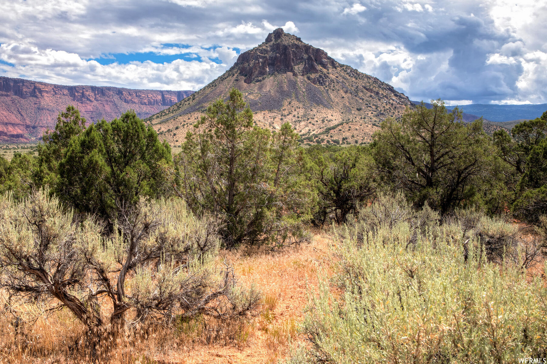 363 Castle Valley Dr Castle Valley UT 84532 290,000