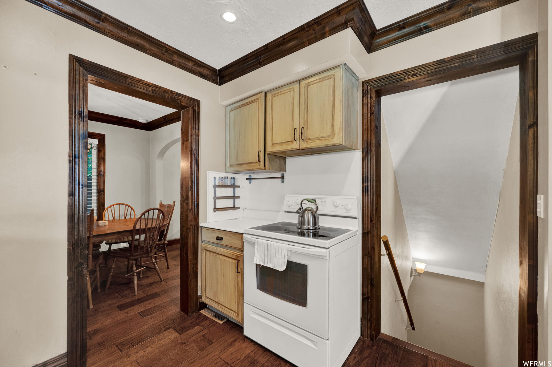 5277 S Holladay Blvd Salt Lake City UT 84117 751,000