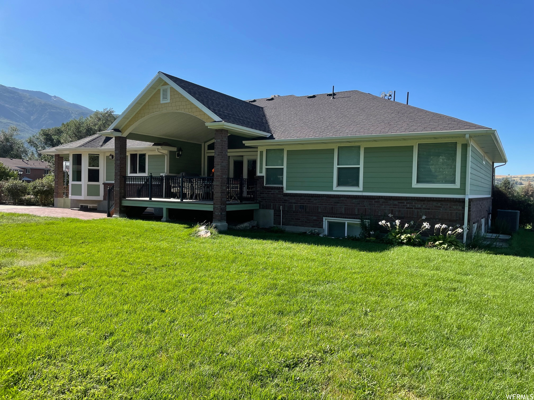 6641 S 2275 E Uintah UT 84405 807,000