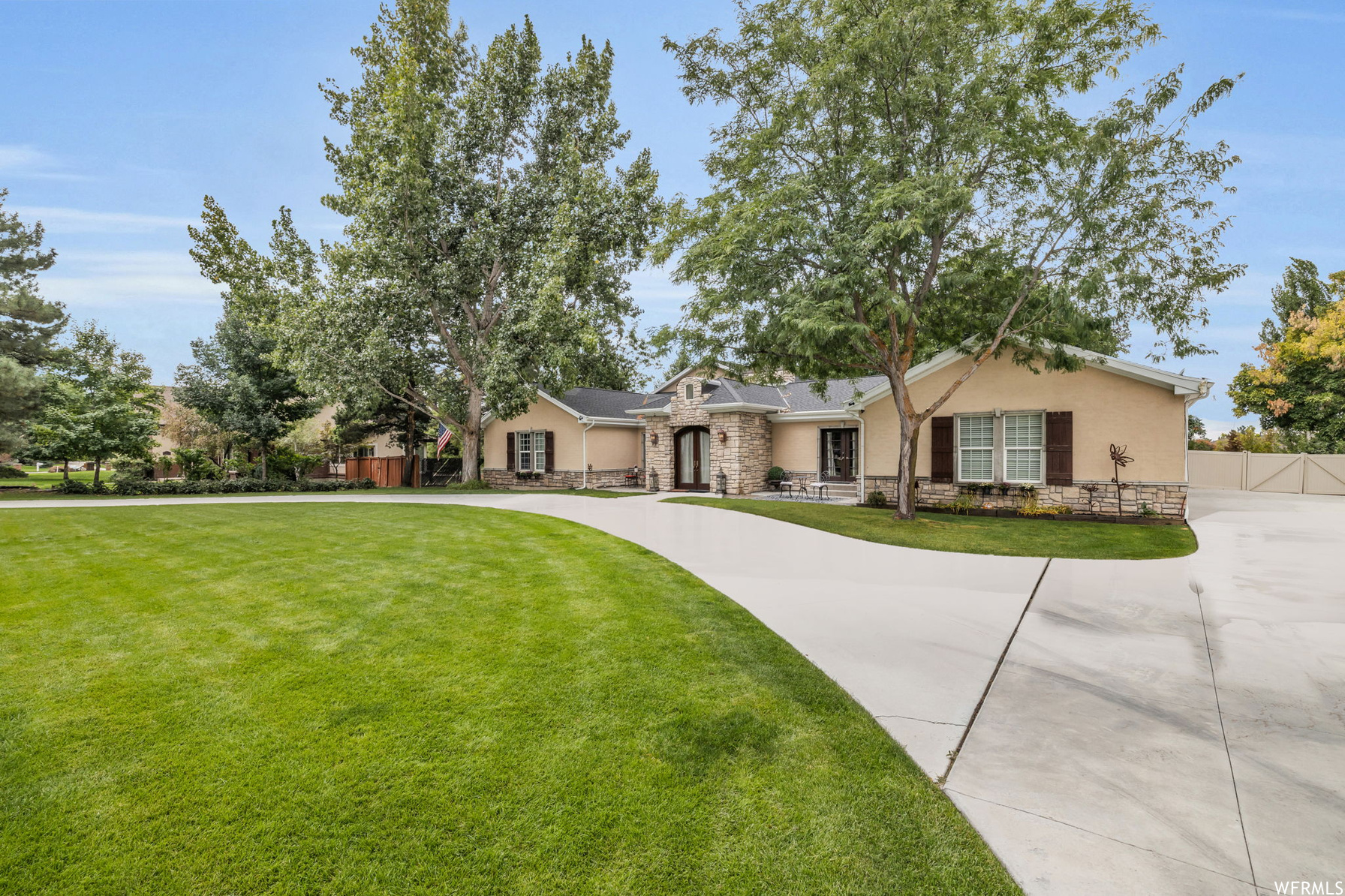 5 Sunwood Ln Sandy UT 84092 | $1,325,000 | UtahRealEstate.com