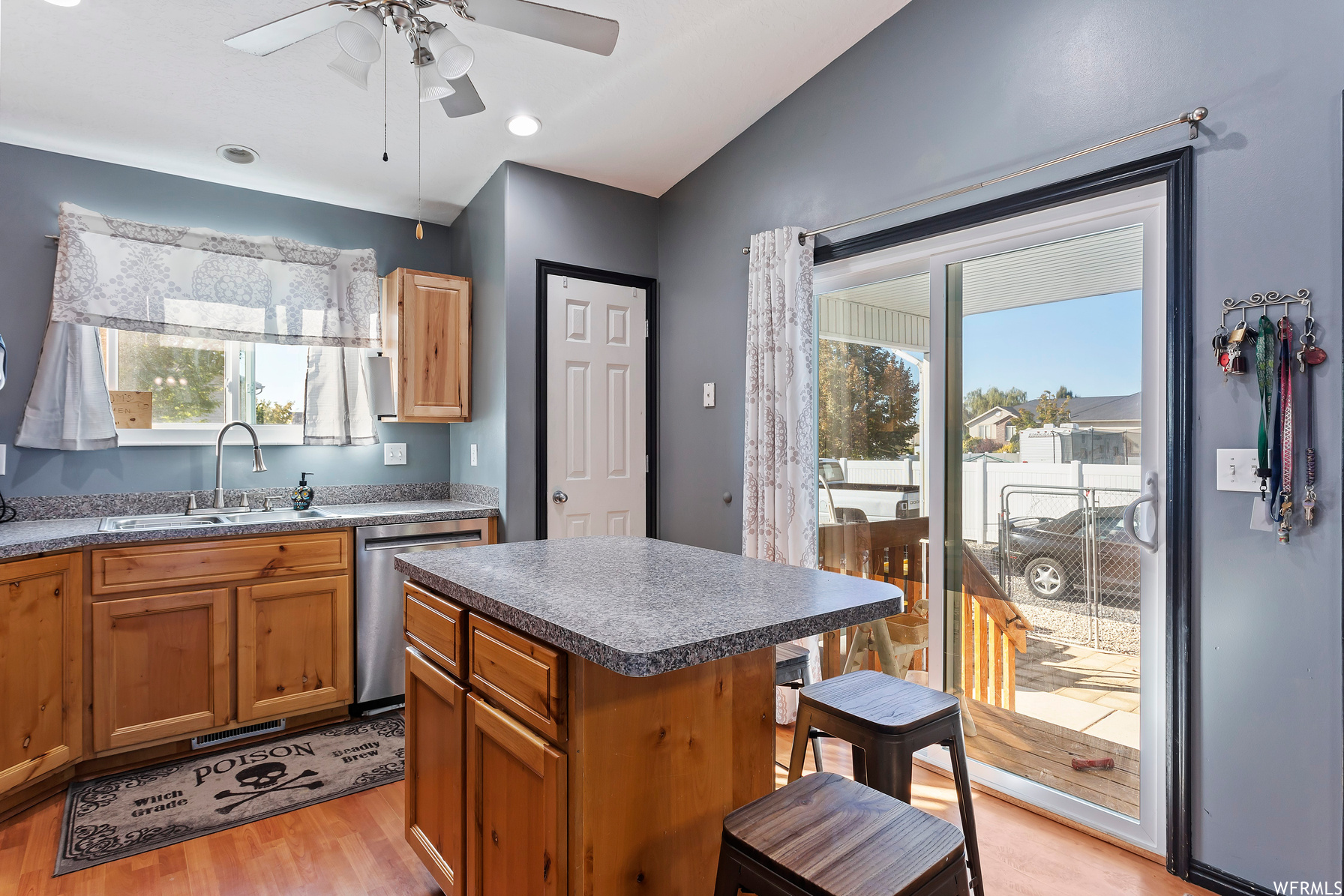 157 N 4750 W West Point UT 84015 515,000