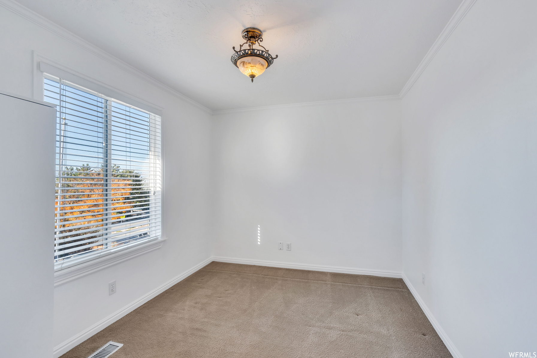 11531 S Hidden Valley Blvd Sandy UT 84092 750,000