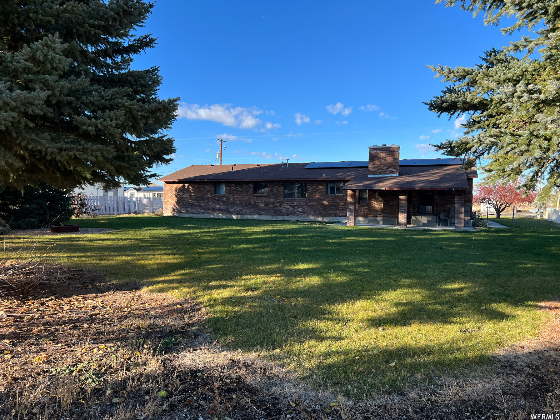 362 E Center Clarkston UT 84305 435,000