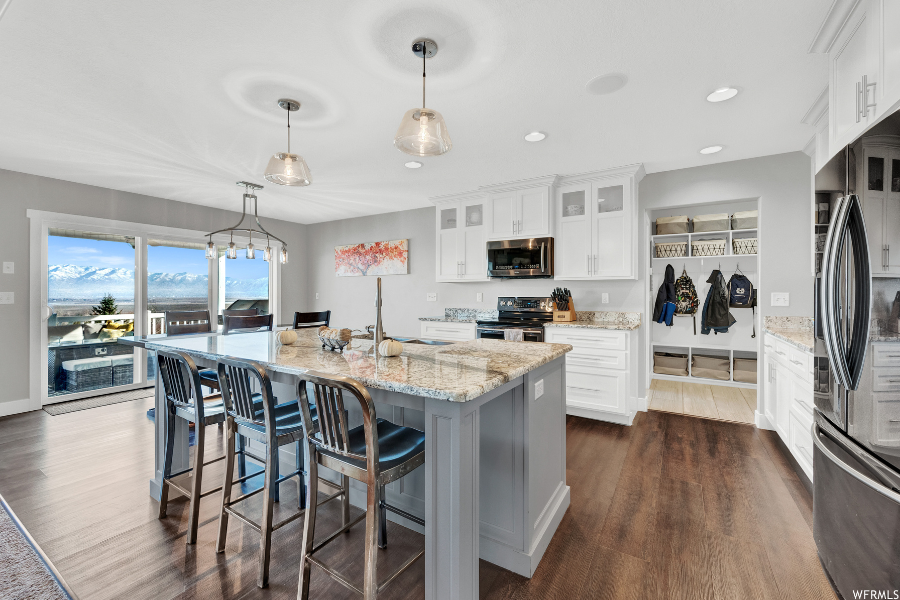 7090 W 2100 N Petersboro UT 84325 990,000