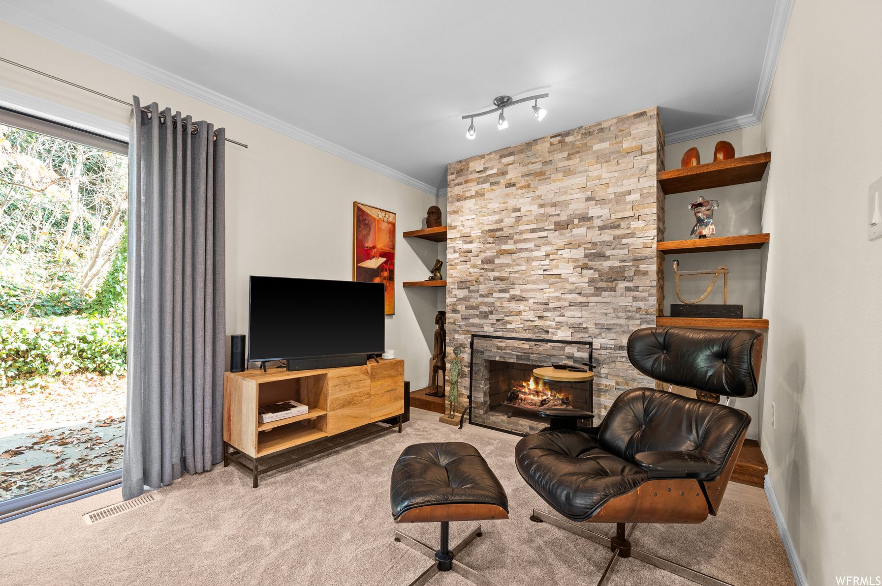 1843 S Paschal Cir Salt Lake City UT 84108 585,000