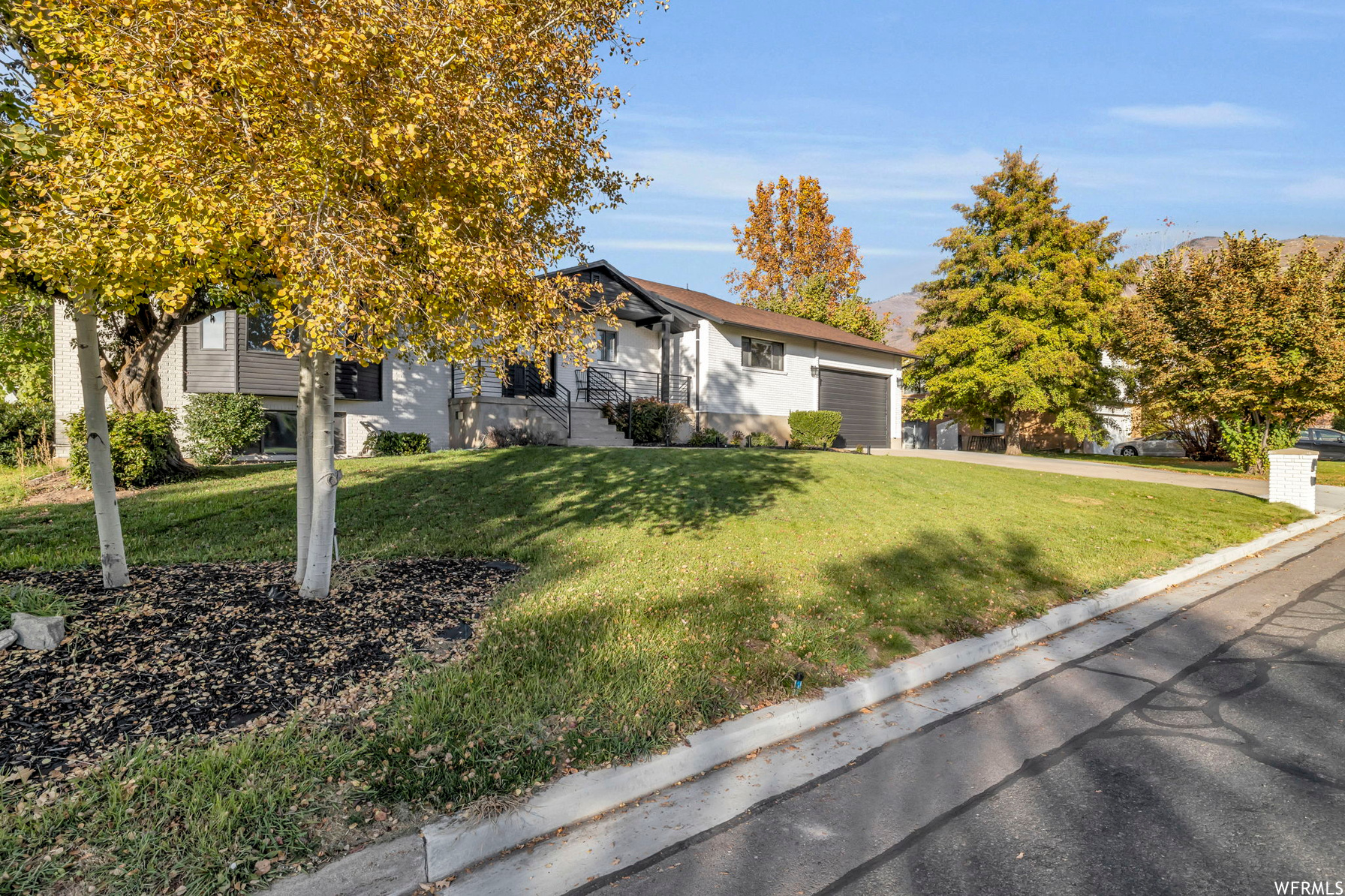 899 E Country Rd Fruit Heights UT 84037 765,000