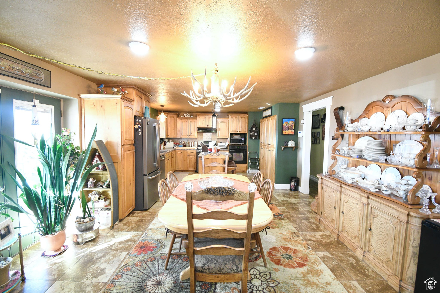 1565 N Sevier Hwy Joseph UT 84739 675,000