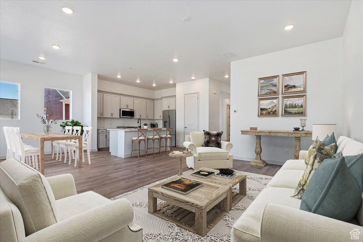 12742 S Emmas Ln Riverton UT 84065 629,990