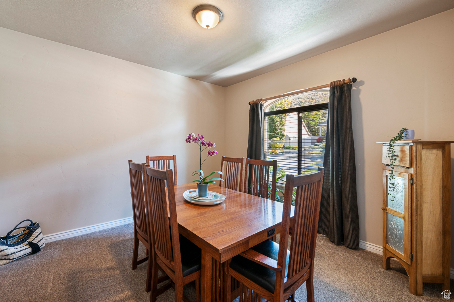 331 E Manilla Dr Draper UT 84020 1,043,000