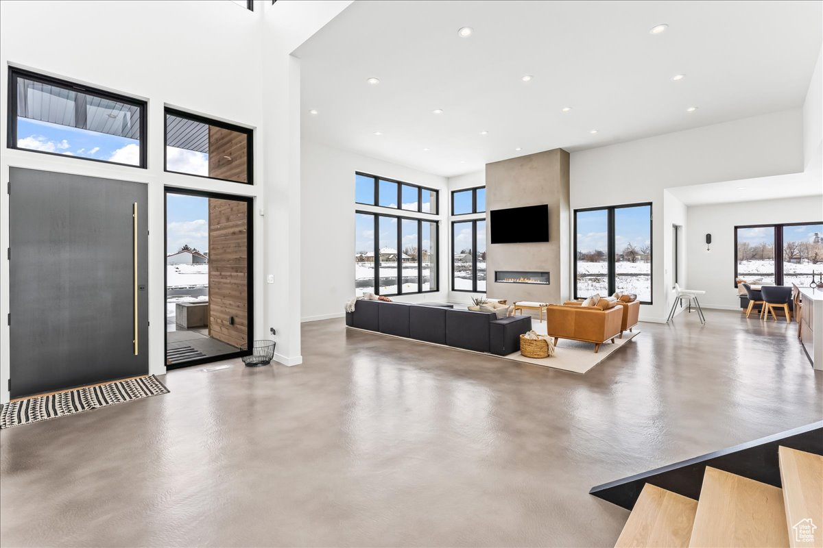 1253 W Highgate Ave West Bountiful UT 84087 1,924,900