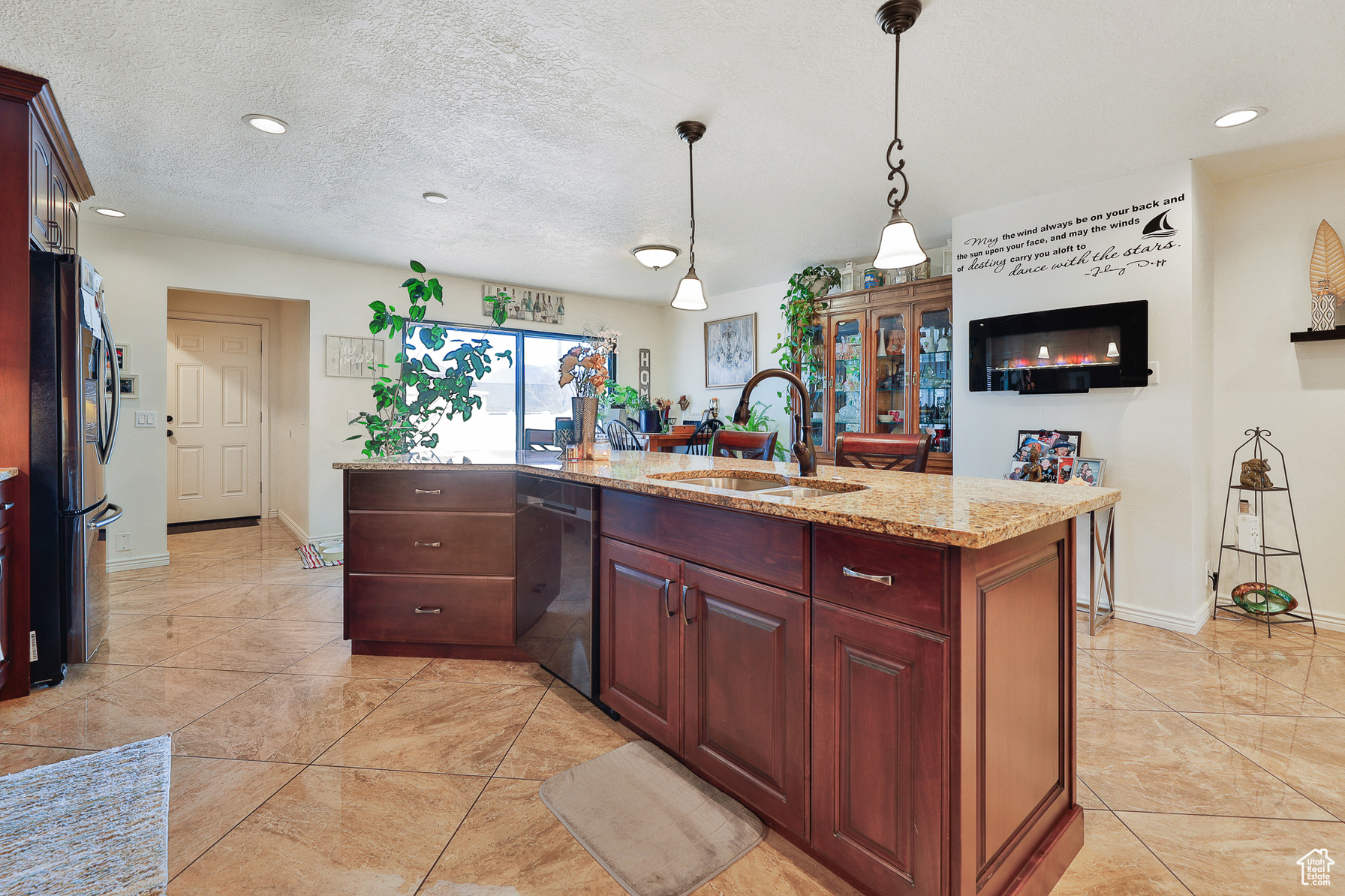 15 Benchmark Vlg Tooele UT 84074 425,000