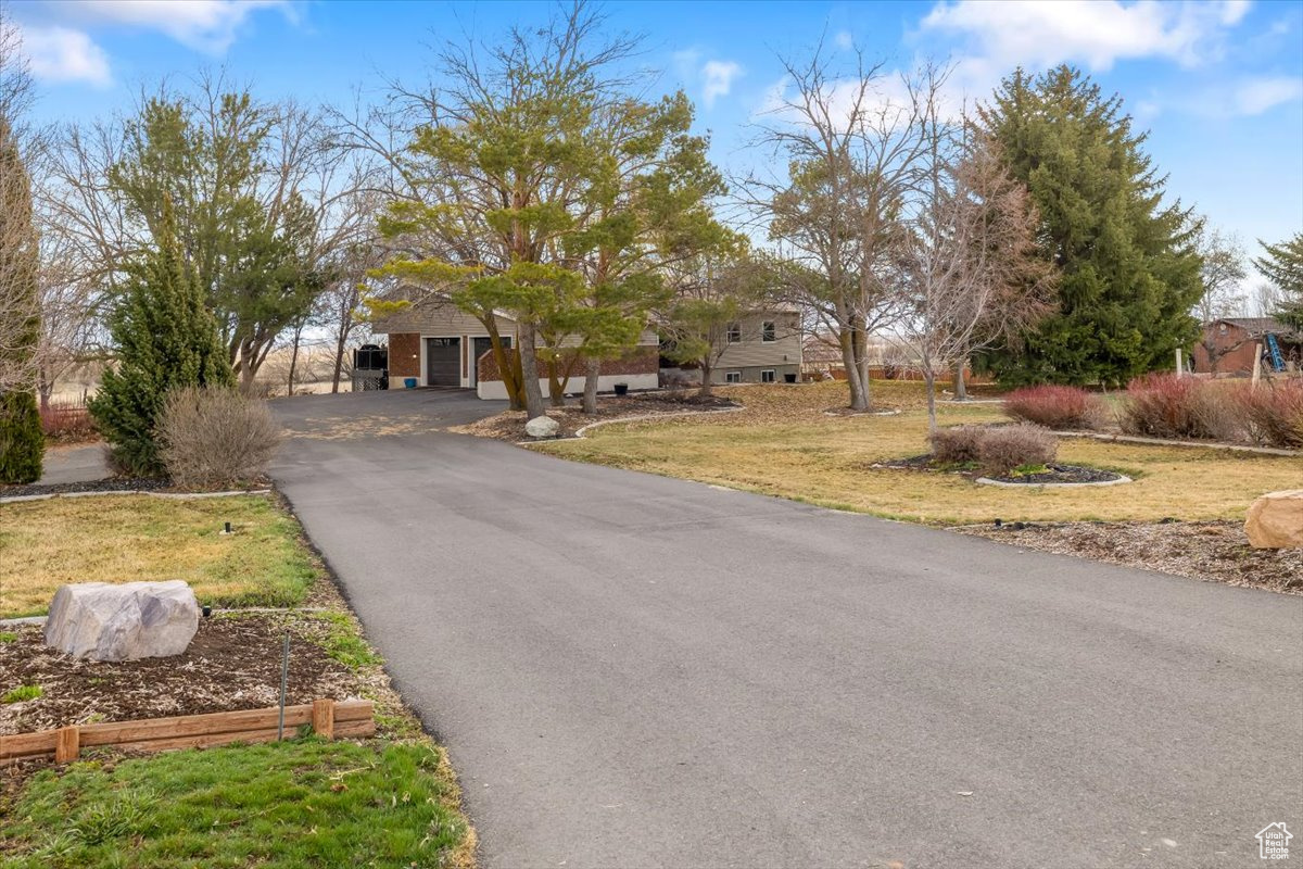 40 S 6000 W Mendon UT 84325 725,000