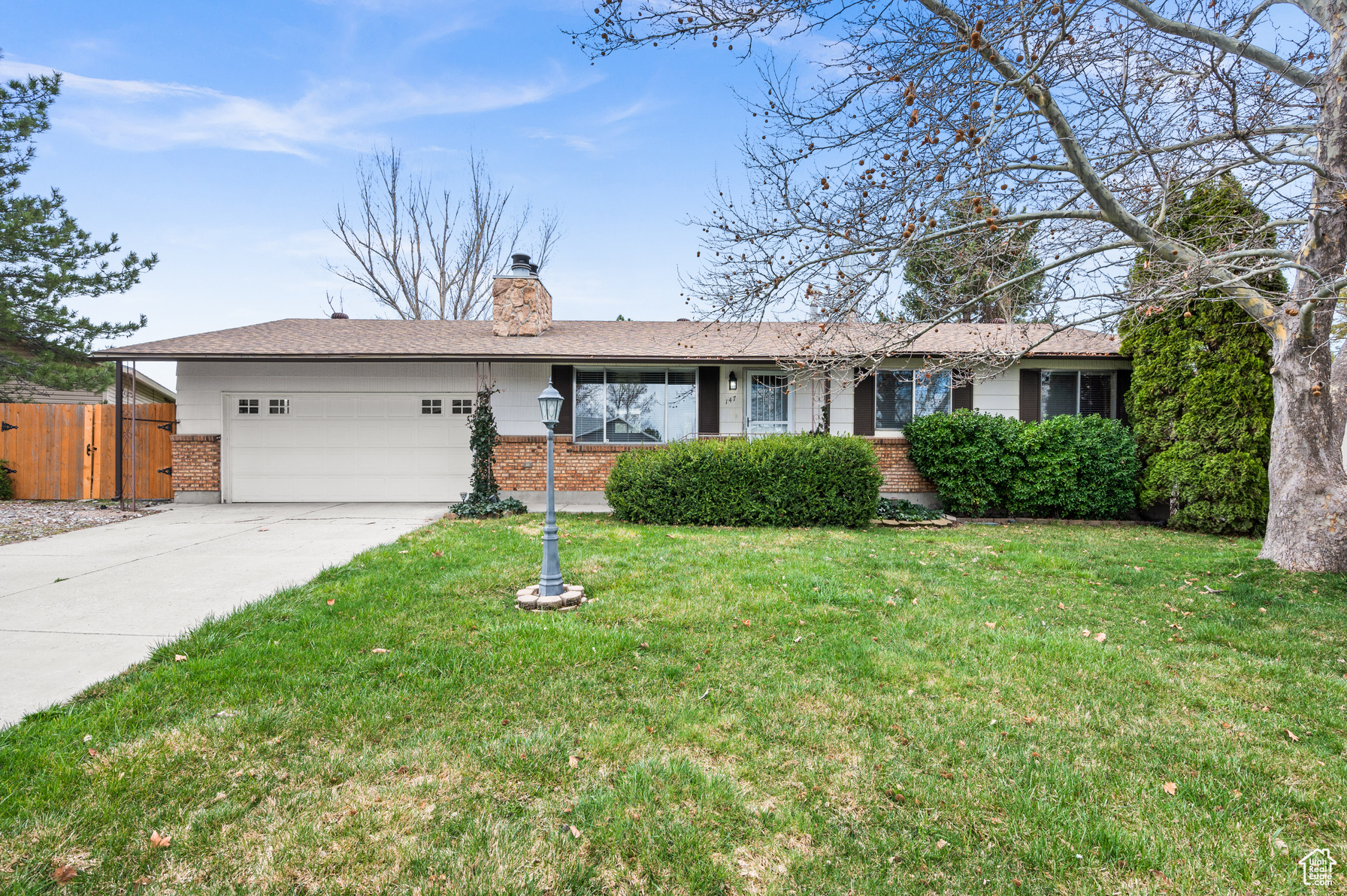 147 E Country Club Dr Stansbury Park UT 84074 450,000