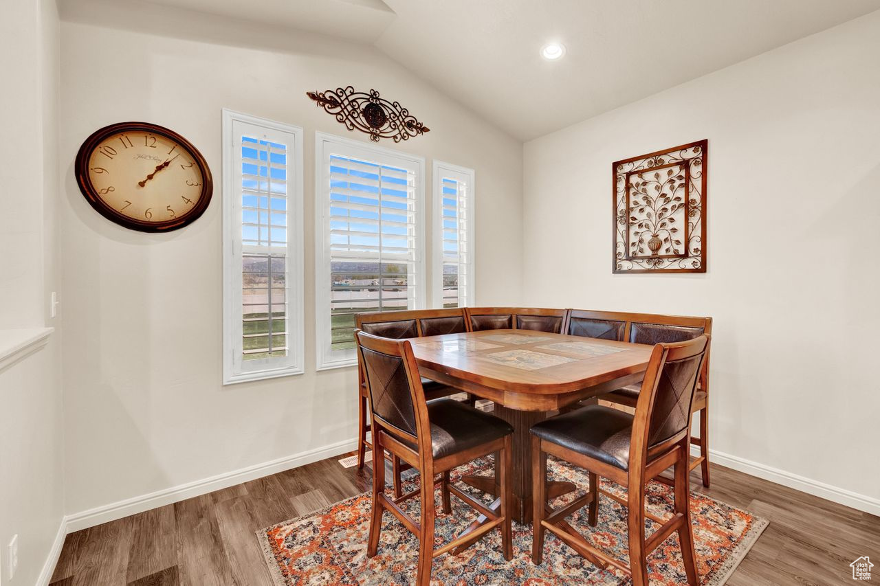 1421 S Mountain View Blvd Woods Cross UT 84087 525,000