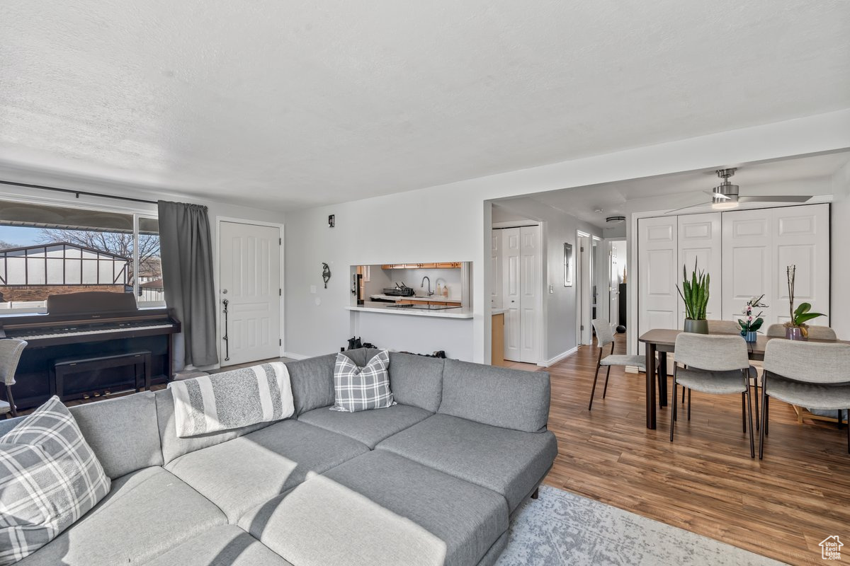 1183 W 4300 S 16d Taylorsville UT 84123 295,000