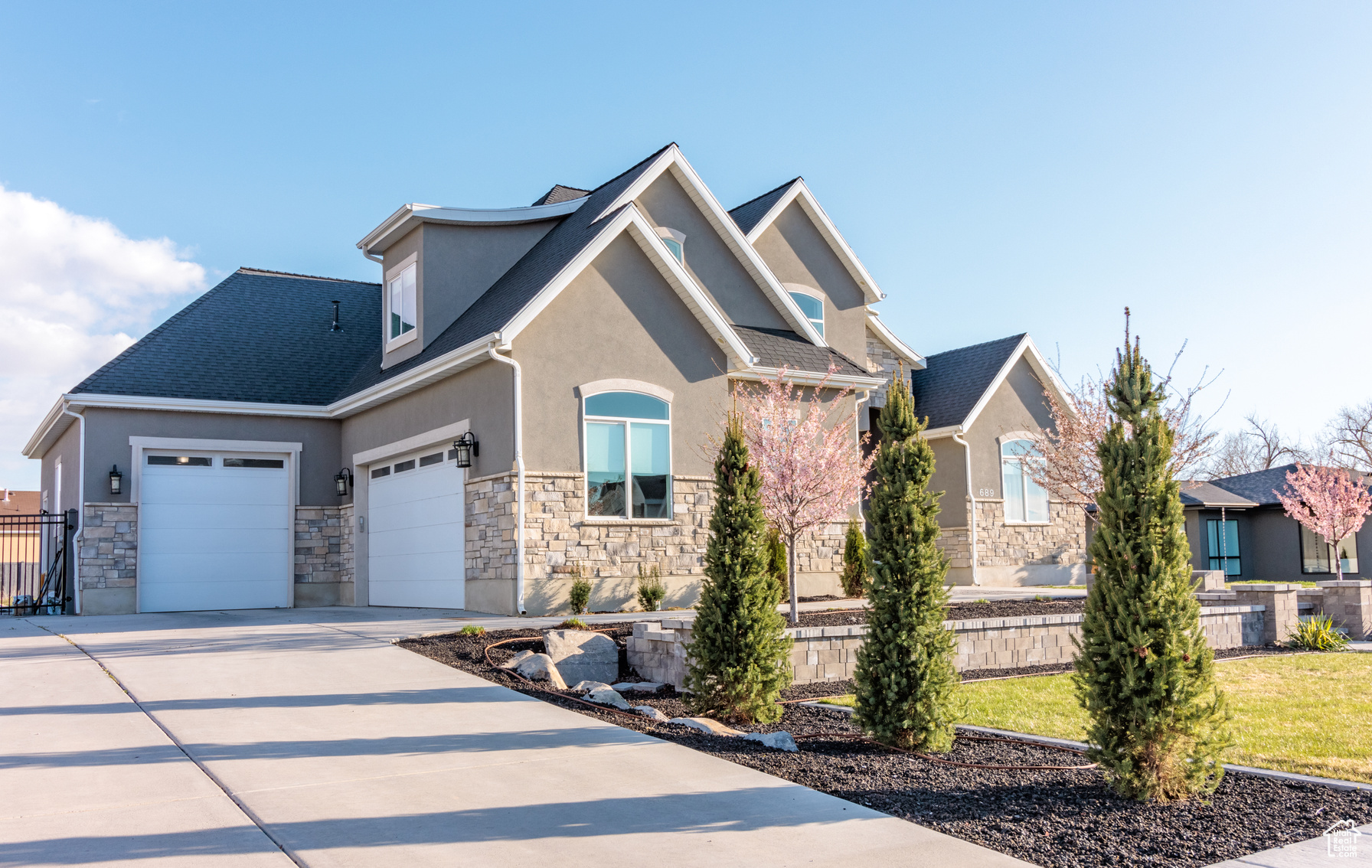 689 W 250 N Lindon UT 84042 1,280,000