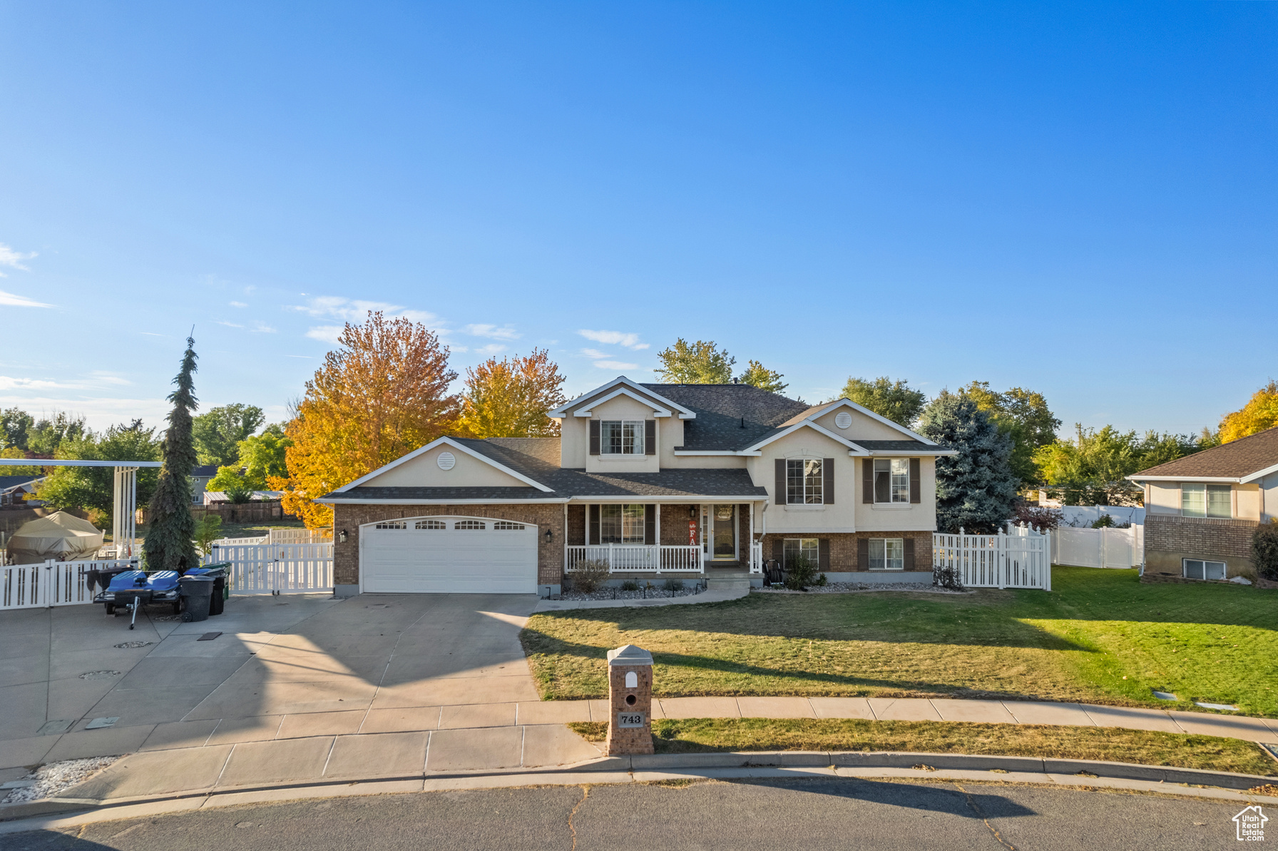 743 N 2200 W West Point UT 84015 619,900