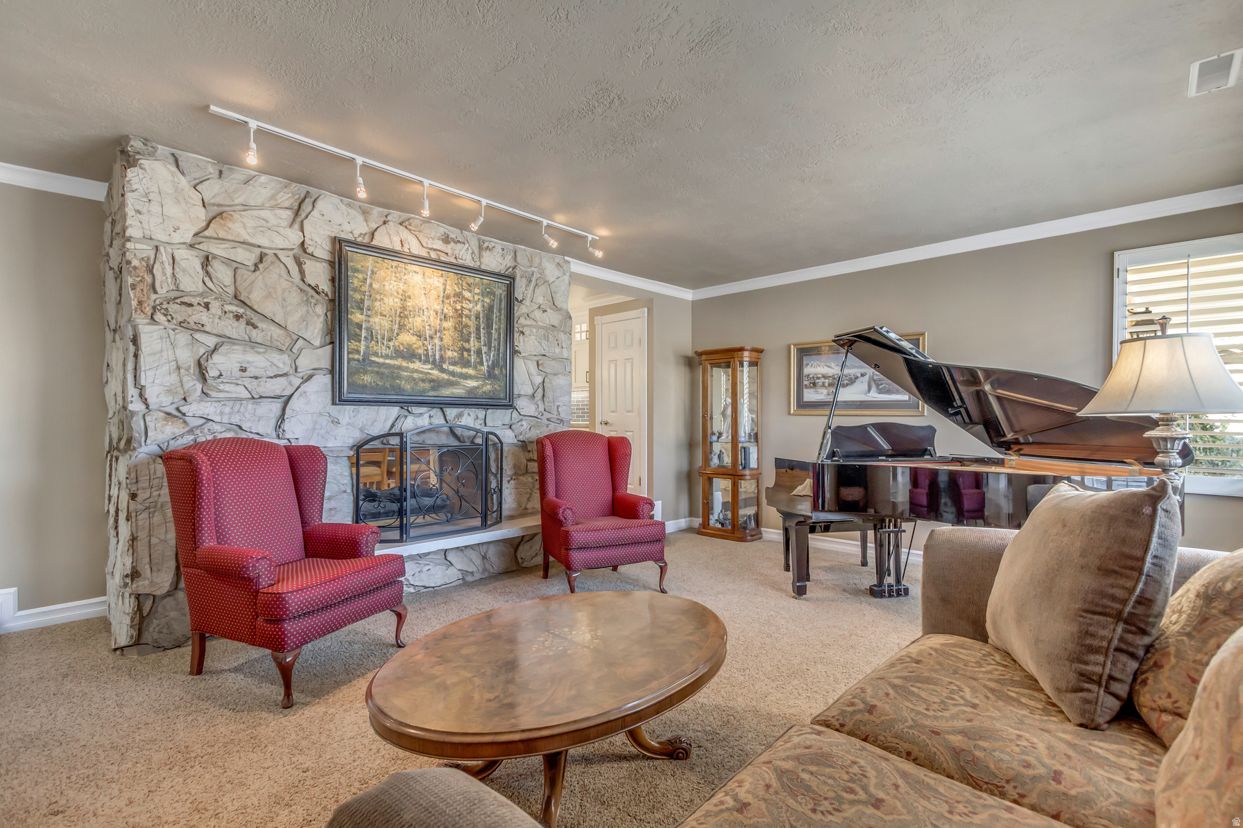 1900 E 5685 S Holladay UT 84121 | $1,249,000 | UtahRealEstate.com