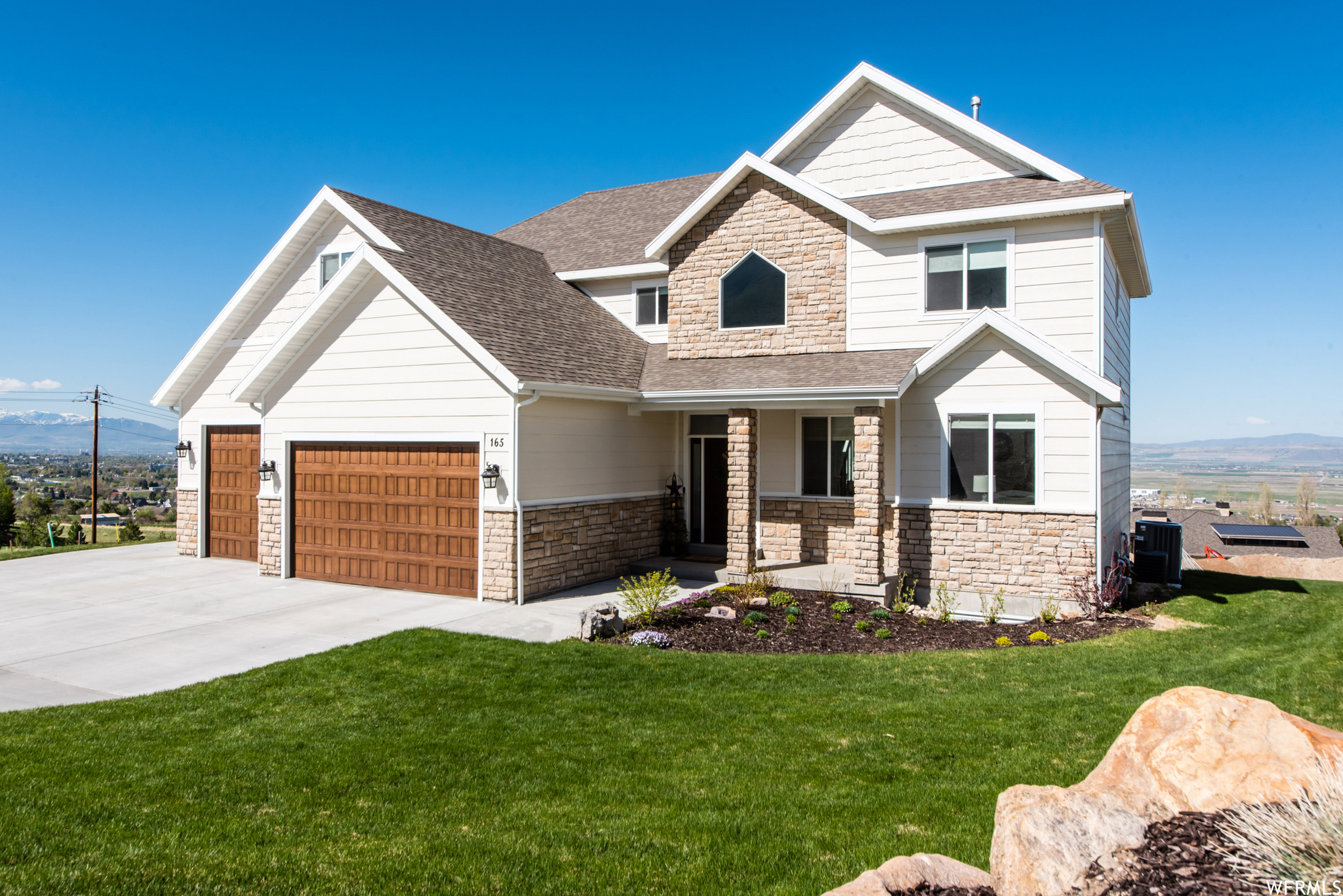 165 S 1000 E, Hyde Park UT 84318