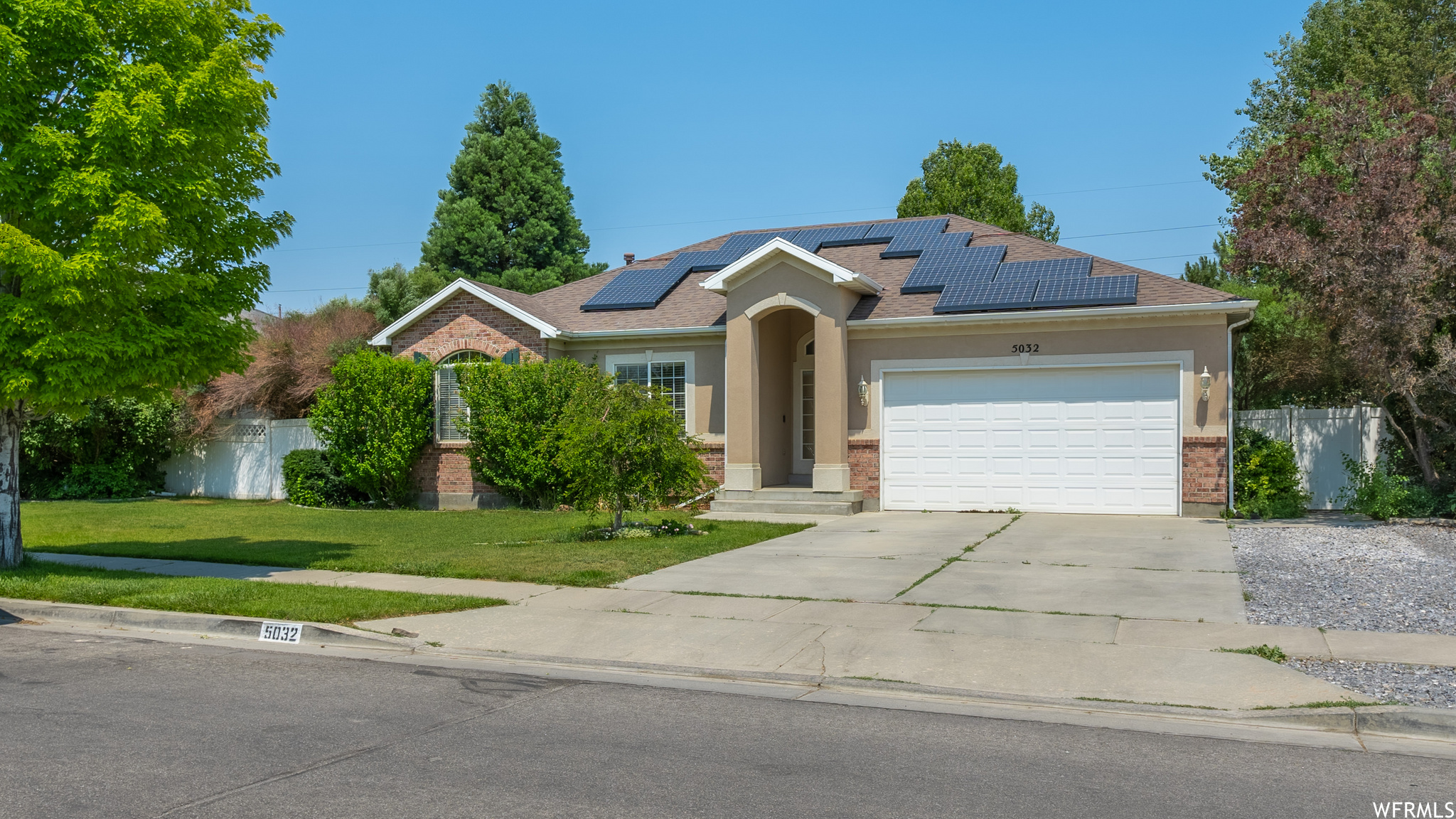 5032 W WOOD RANCH DR, South Jordan UT 84009