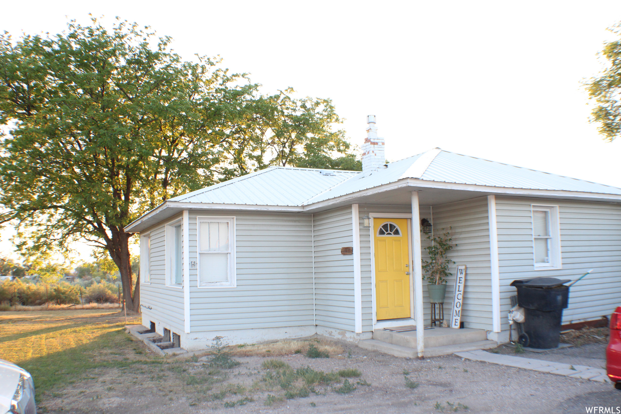 2427 E MAIN ST, Wellington UT 84542