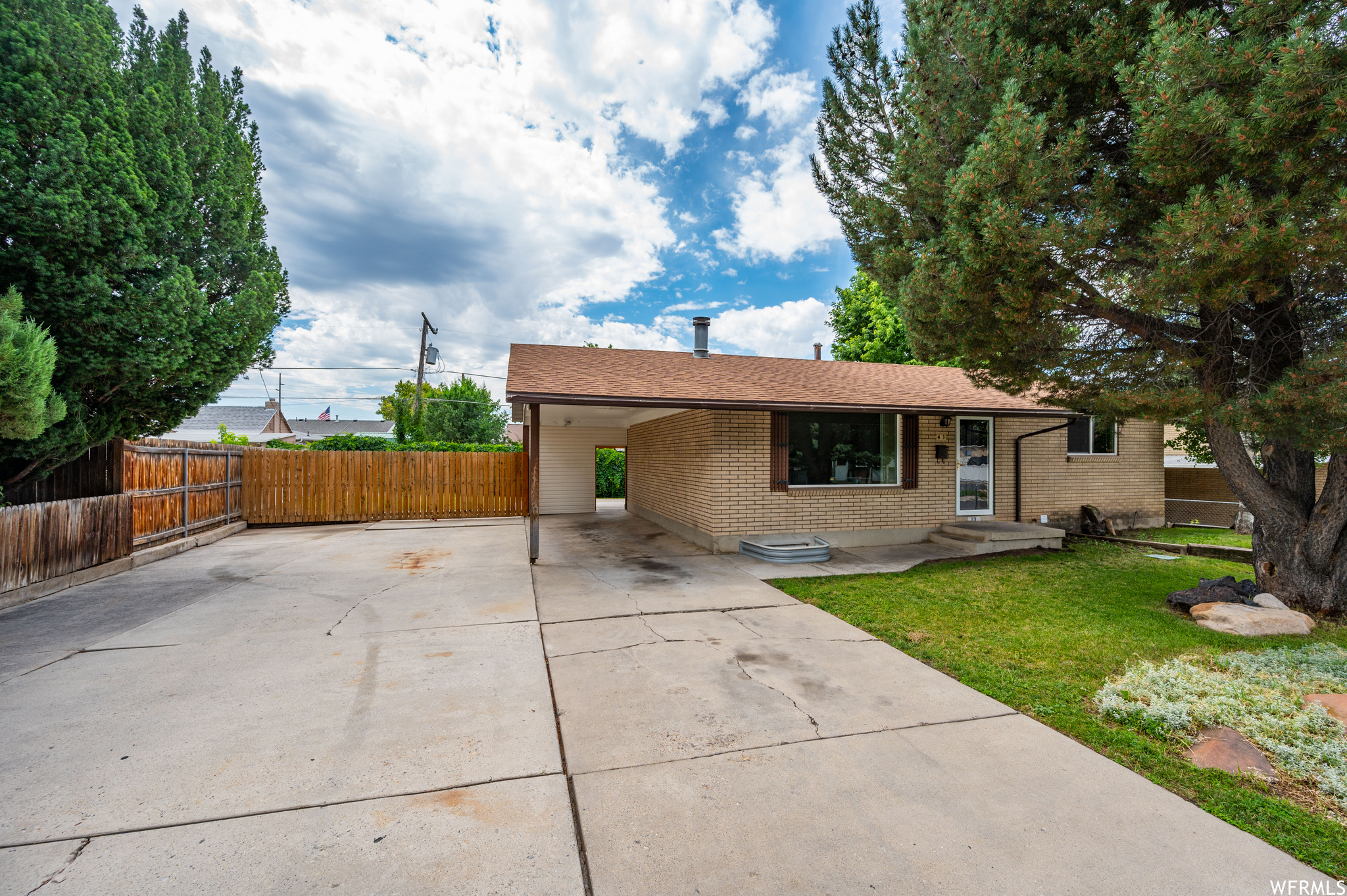 63 W 8710 S, Sandy UT 84070