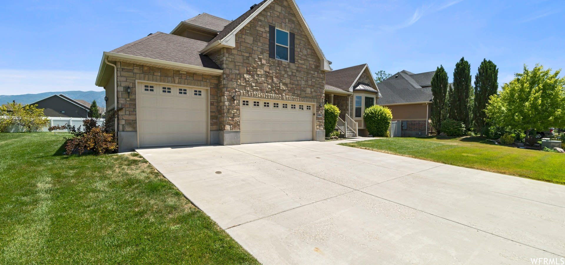 55 S WELLINGTON DR, Kaysville UT 84037