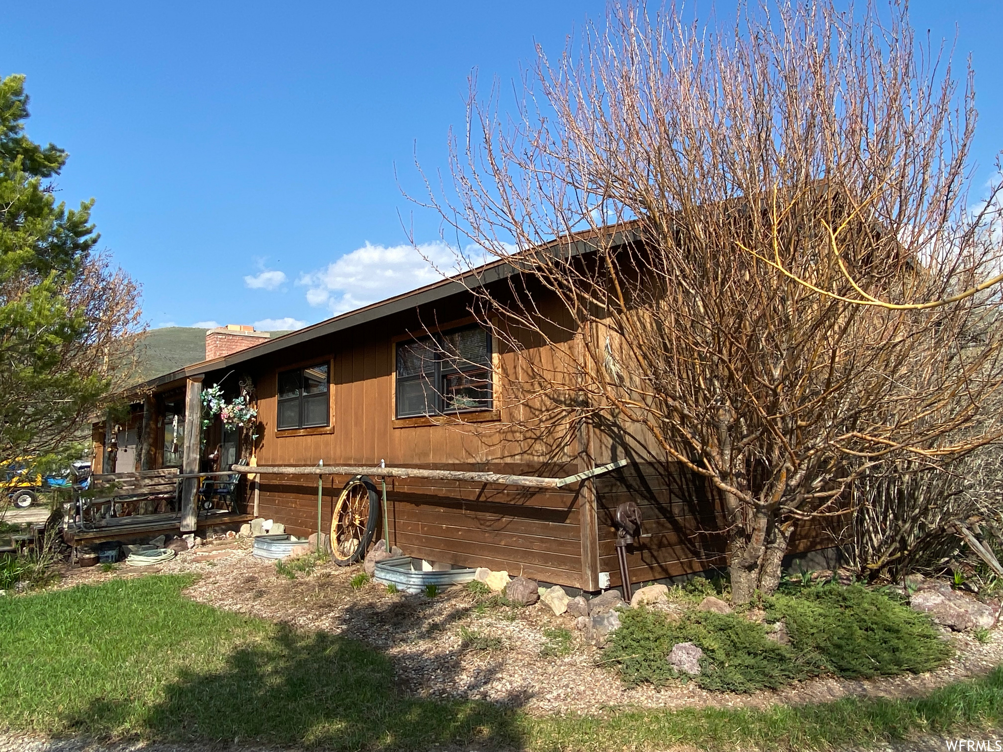 2406 SMOKEY CANYON, Auburn, Wyoming 83111, 5 Bedrooms Bedrooms, 13 Rooms Rooms,2 BathroomsBathrooms,Residential,For sale,SMOKEY CANYON,1832491