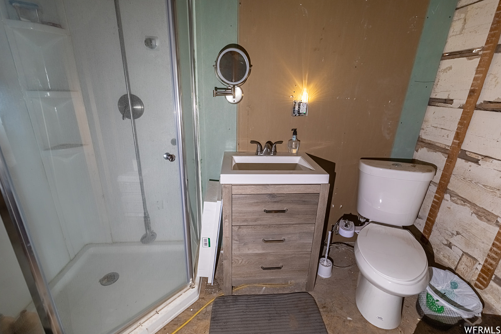 115 E Center St Annabella UT 84711 200,000