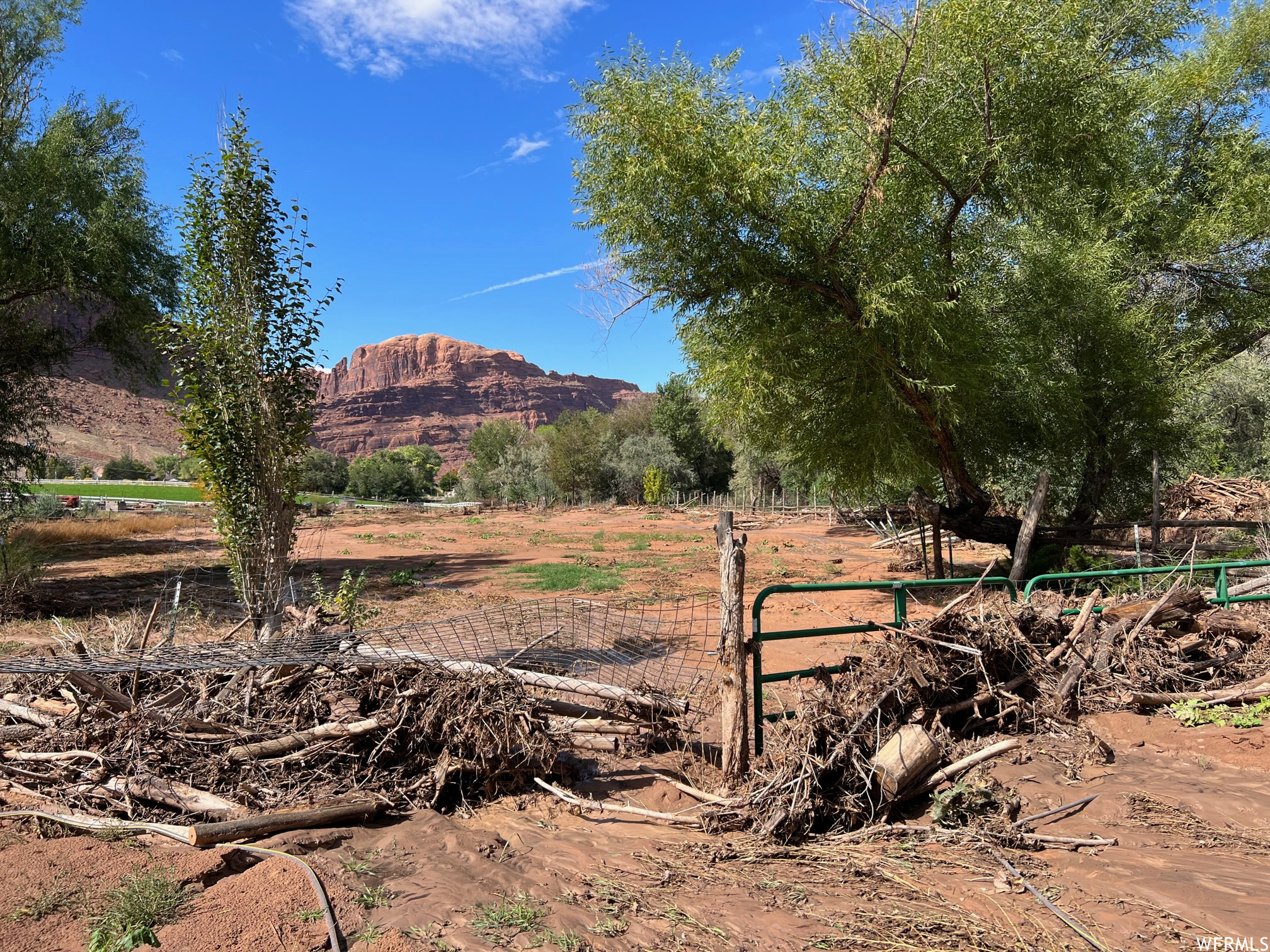 100 YEAR FLOOD DID NOT AFFECT STRUCTURES