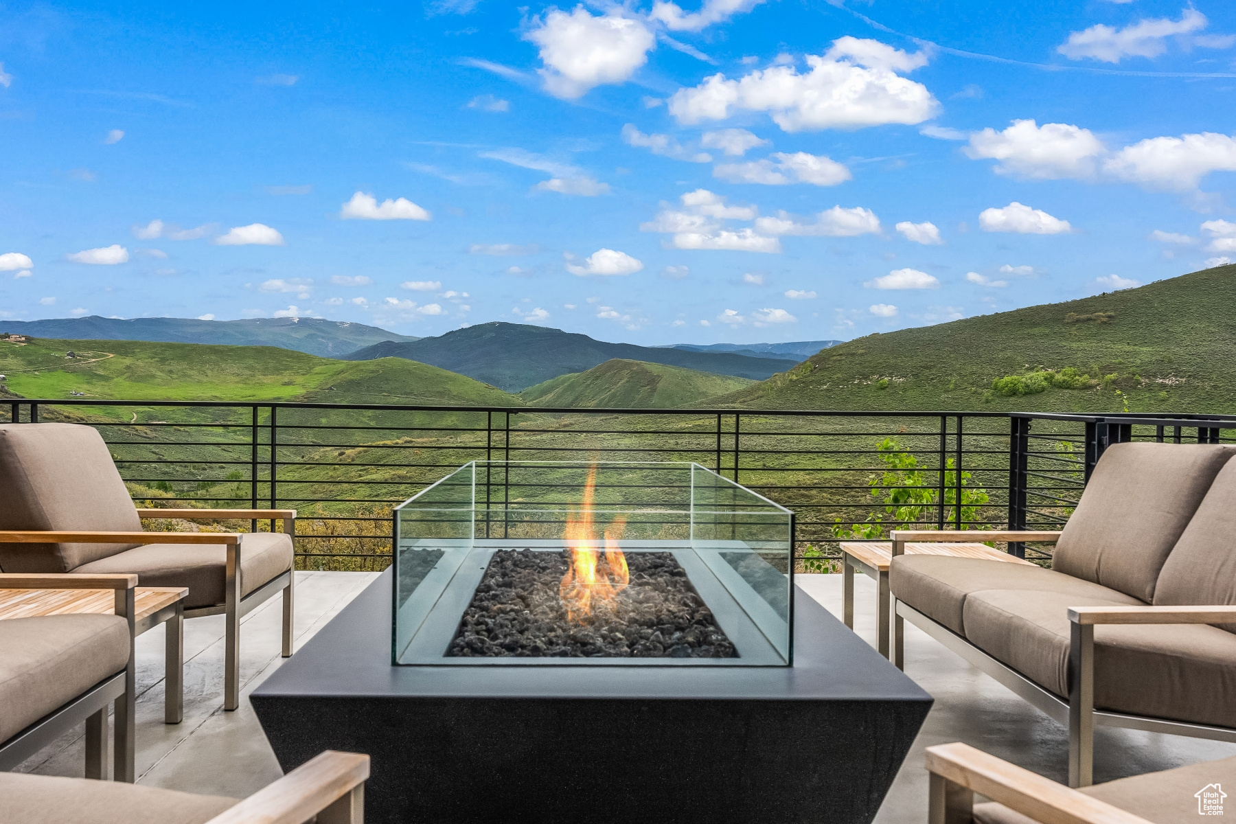 3844 E OUTCROP, Park City, Utah 84098, 5 Bedrooms Bedrooms, 23 Rooms Rooms,2 BathroomsBathrooms,Residential,For sale,OUTCROP,1861869