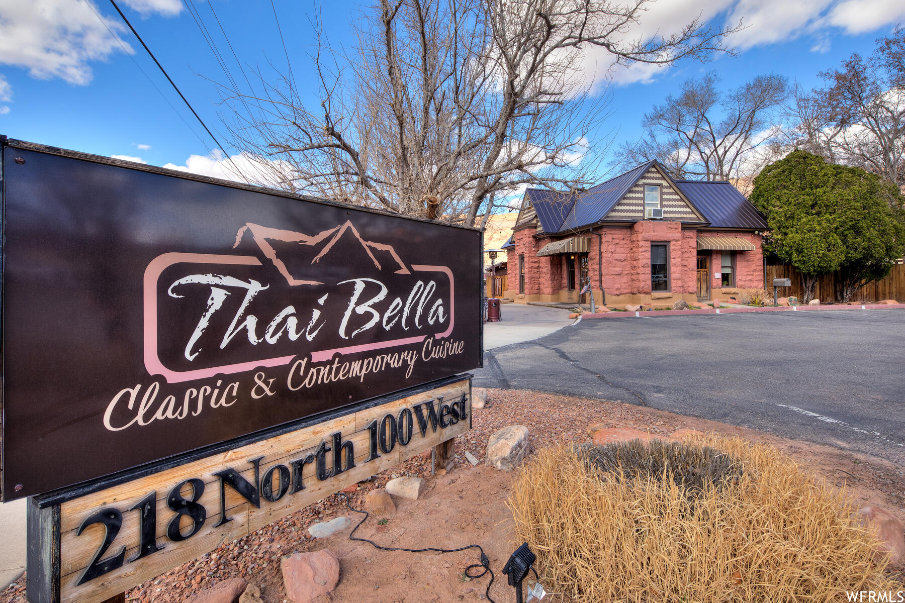 84 W 200 N, Moab, Utah 84532, ,Commercial Sale,For sale,200,1872259