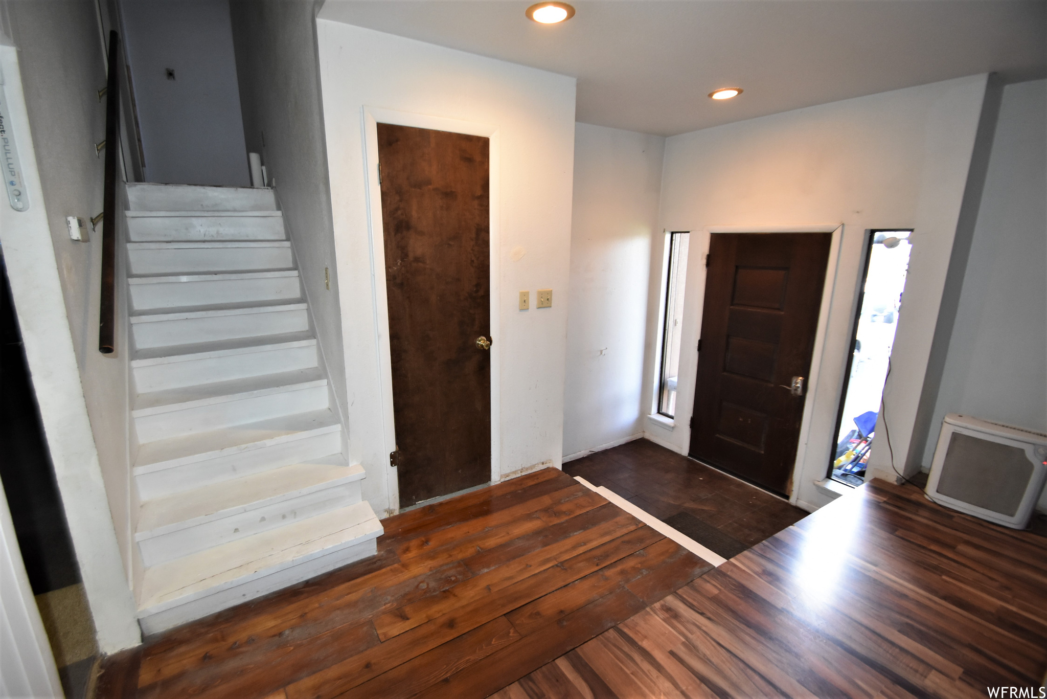 195 W 300 S, Orangeville UT 84537