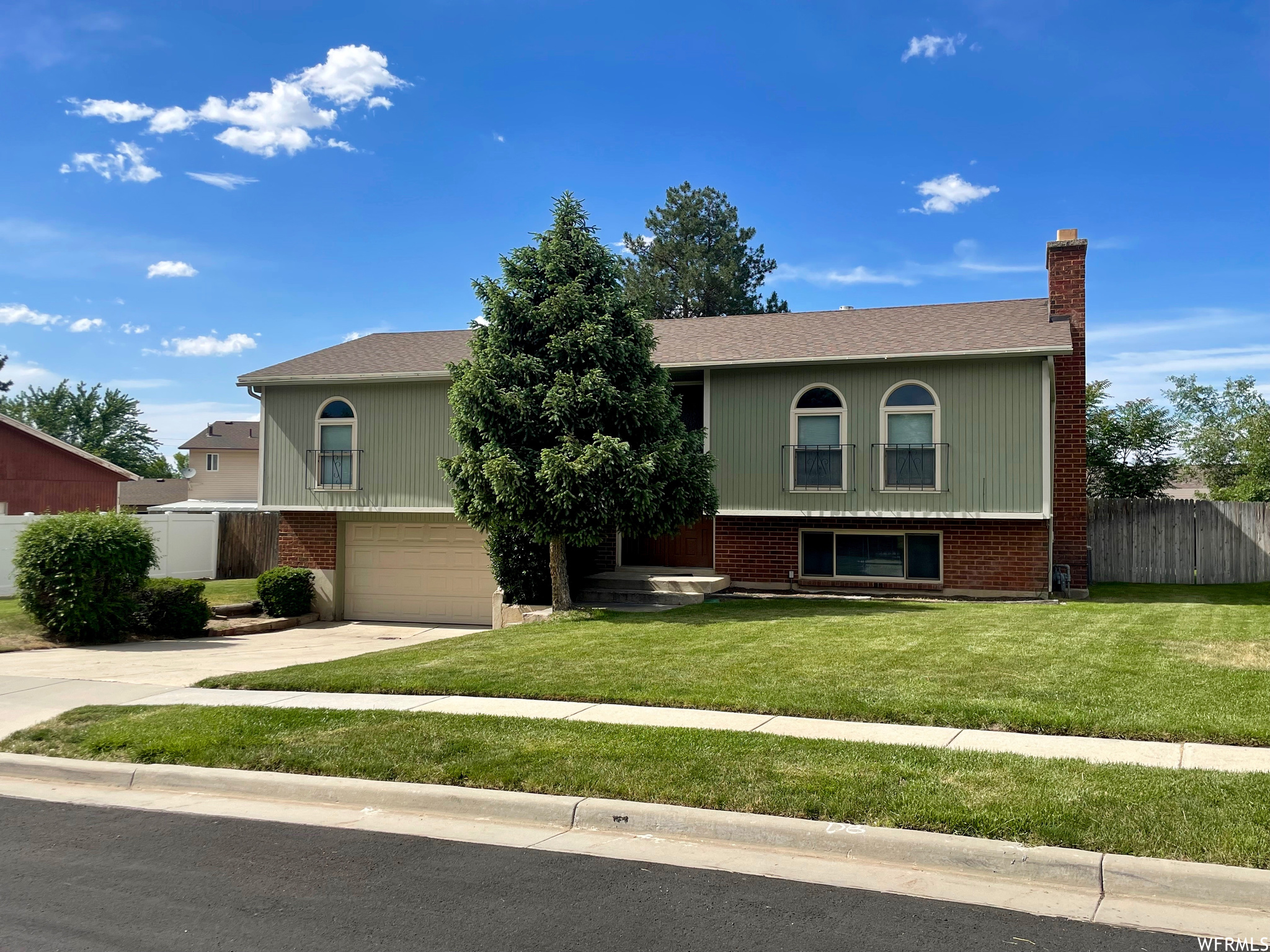 1347 E ESTRELLITA DR, Sandy UT 84093