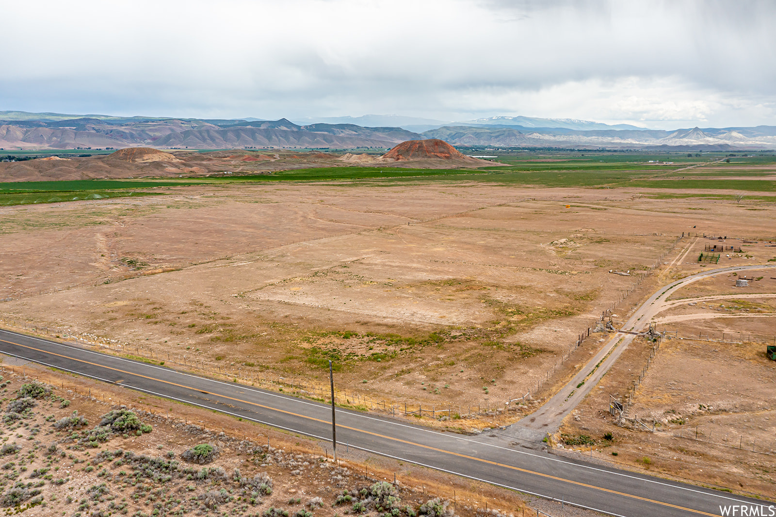 Birds eye view of property